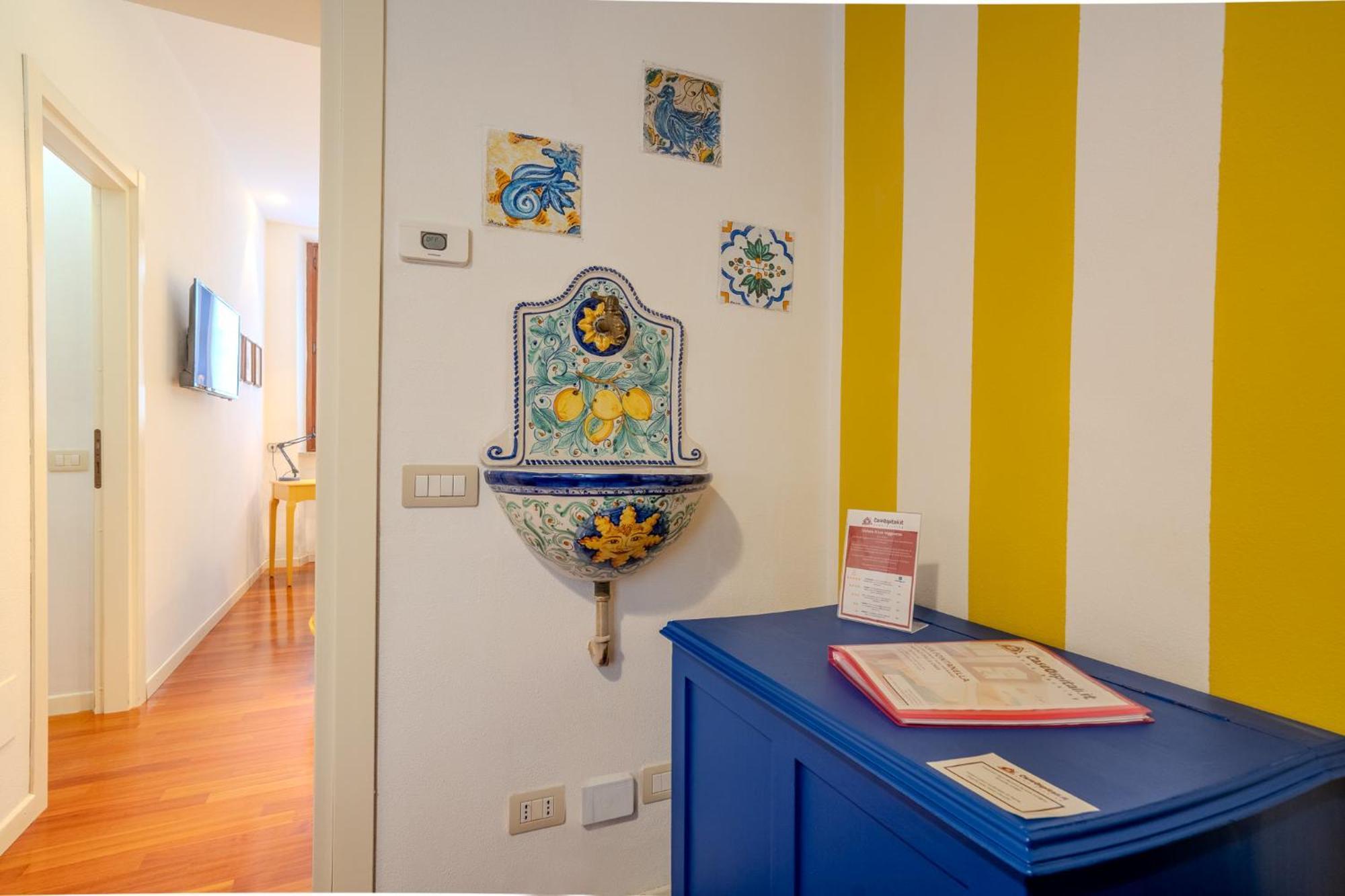 Case Ospitali - Casa La Fontanella, Suggestivo Bilocale X2 In Corte チェルヌスコ・スル・ナヴィーリオ エクステリア 写真