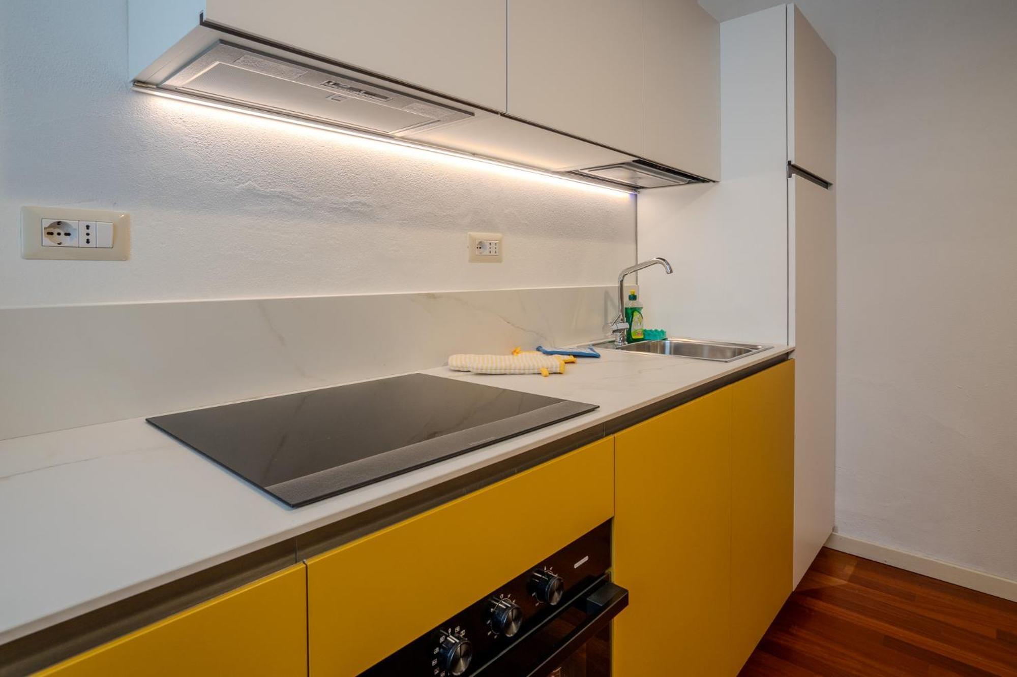 Case Ospitali - Casa La Fontanella, Suggestivo Bilocale X2 In Corte チェルヌスコ・スル・ナヴィーリオ エクステリア 写真